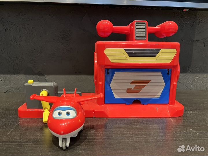 Супер крылья Джет большой и джет с гаражом