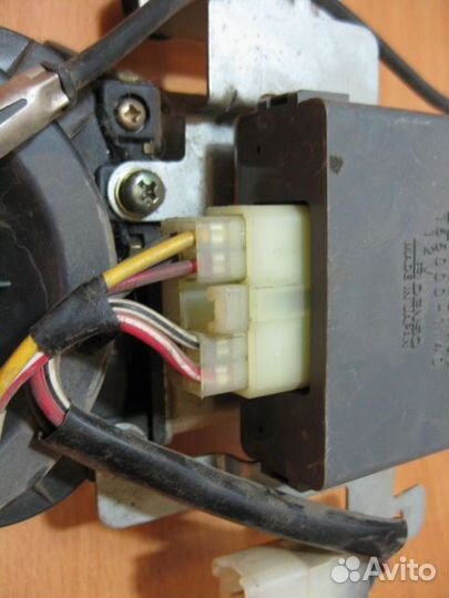 Блок управления Mitsubishi Galant (89-92 года) E31