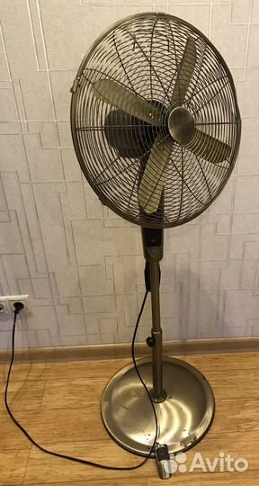 Вентилятор напольный с пультом