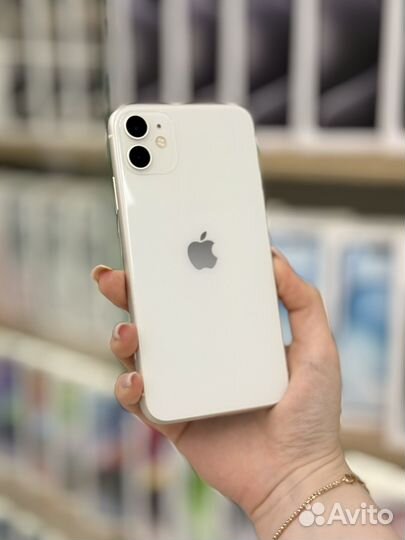 iPhone 11, 64 ГБ