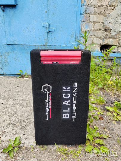 Автомобильный сабвуфер