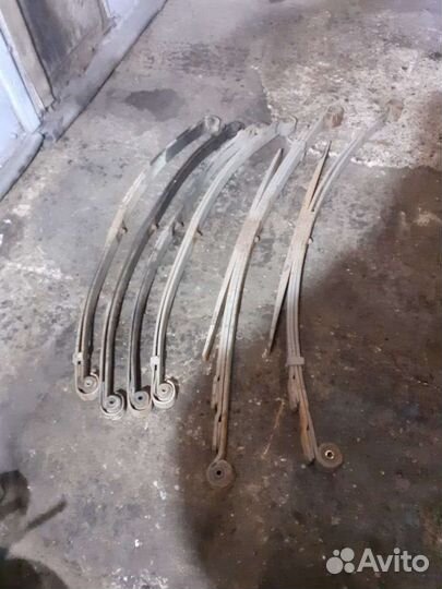 Рессоры на Мерседес T1(207-410 D)