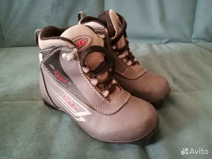 Ботинки лыжные