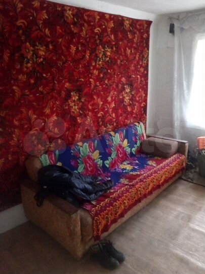 Дом 28 м² на участке 5 сот.