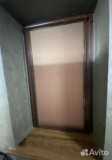 Рулонные шторы в коричневом коробе K4041