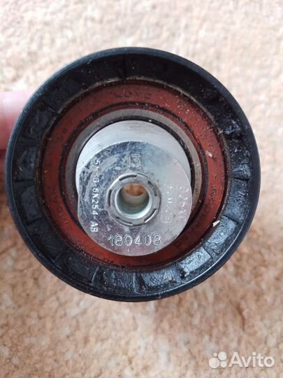 Ролик ремня грм Ford focus II