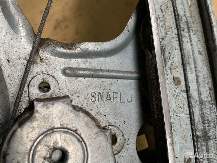 Стеклоподъемник Honda цивик