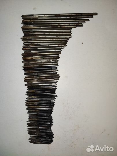 Метчики мелкие б/у 100шт