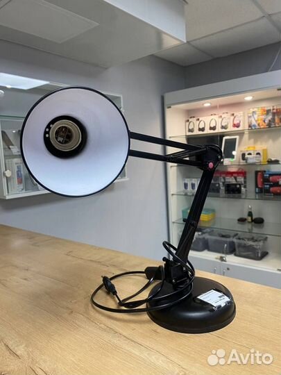 Лампа настольная черная