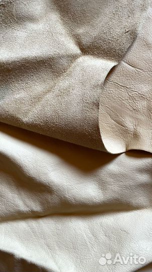 Два листа натуралльной кожи