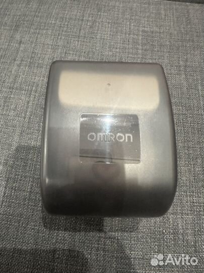 Тонометр на запястье omron R2