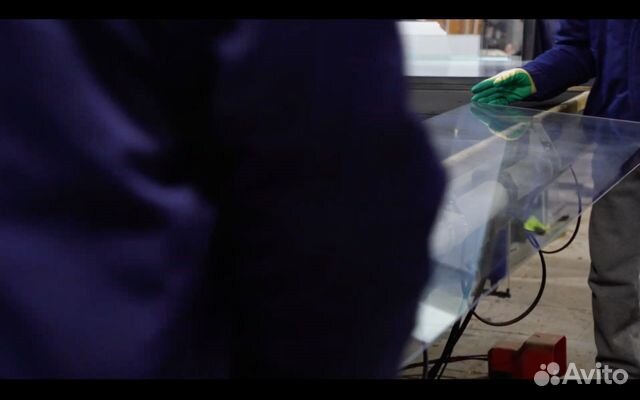 Стеклянные двери на заказ