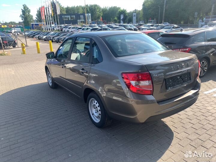 LADA Granta 1.6 МТ, 2024