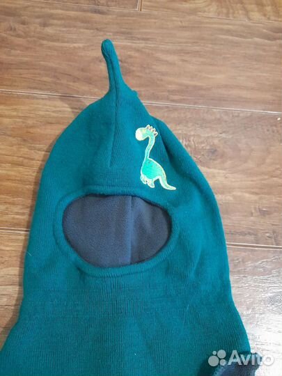 Шапка динозавр
