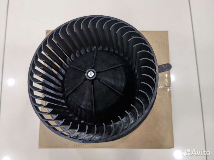 Мотор отопителя A3/Q3/TT/octavia/yeti/G5/passat/TI