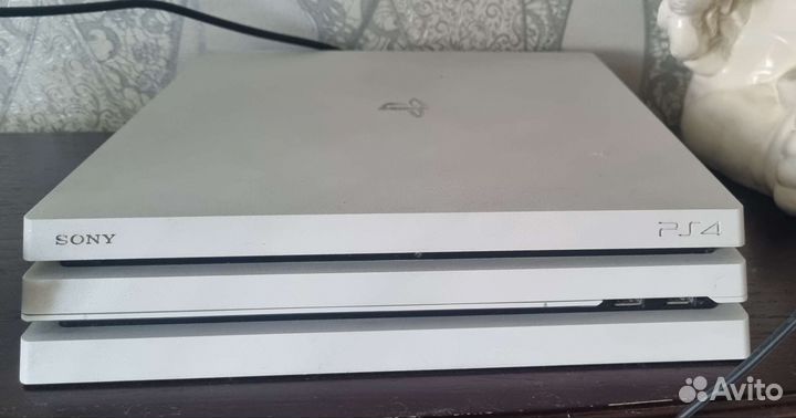 Sony PS4 pro 1tb