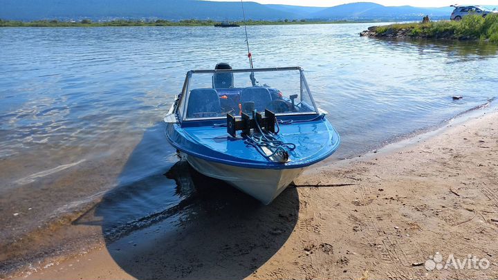 Лодка крым с мотором mercury ME 40 EO
