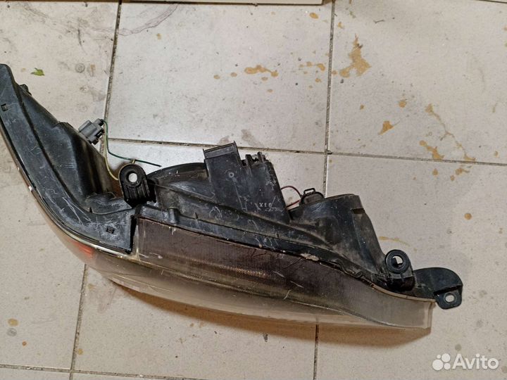 Фара toyota vista ardeo