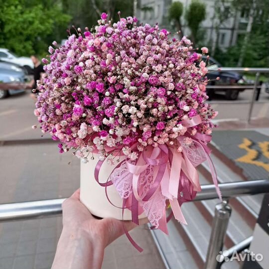 Нежная коробочка с гипсофилой