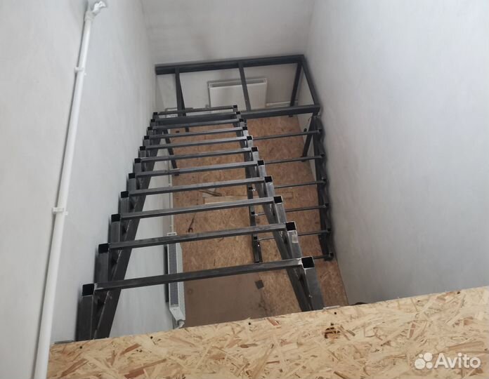Лестница из метала