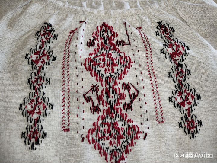 Вышиванка женская (ручная вышивка)