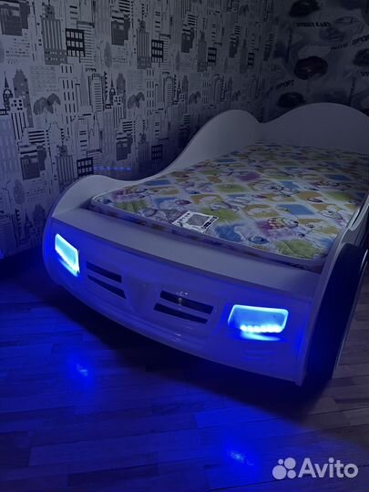 Кровать машина для мальчика La-Man