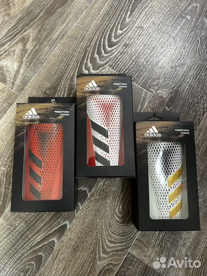 Футбольные щитки