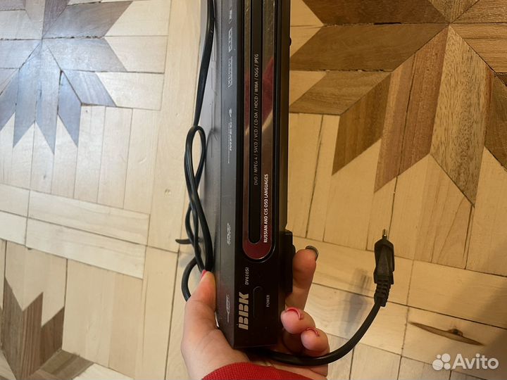 DVD плеер bbk dv610sl