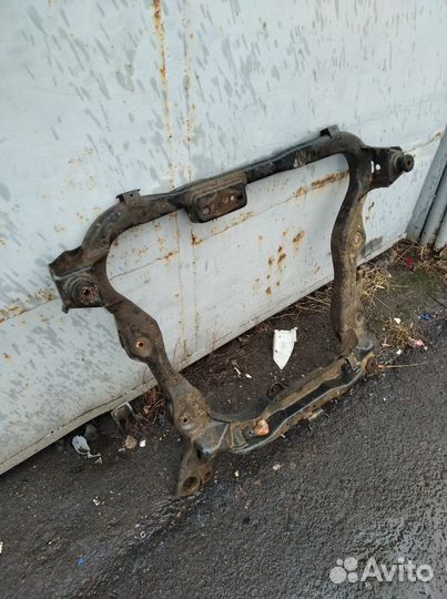 Подрамник форд мондео 2/1