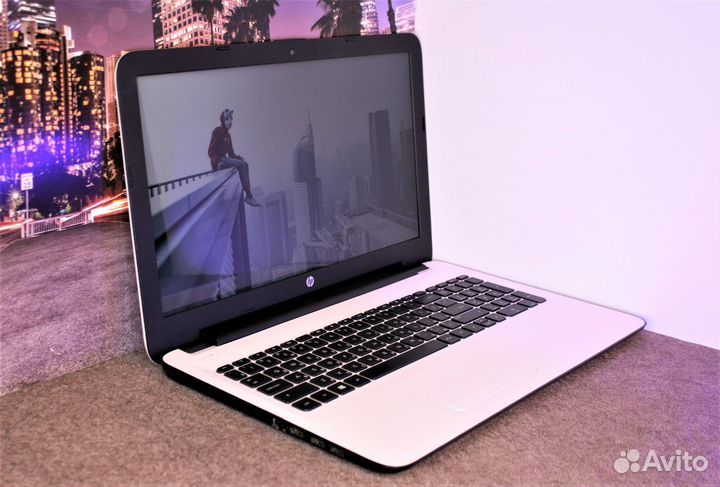 Красивый ноутбук Hp для работы и дома