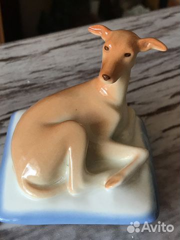 Статуэтка левретка