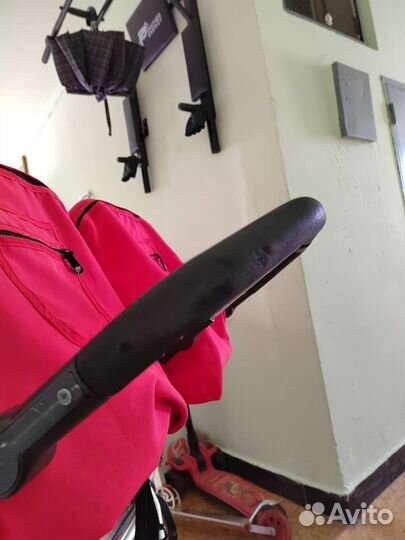 Коляска для двойни bumbleride