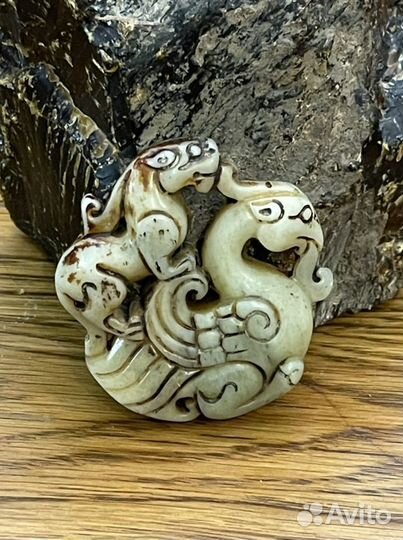 Жетон из нефрита. Старый Китай