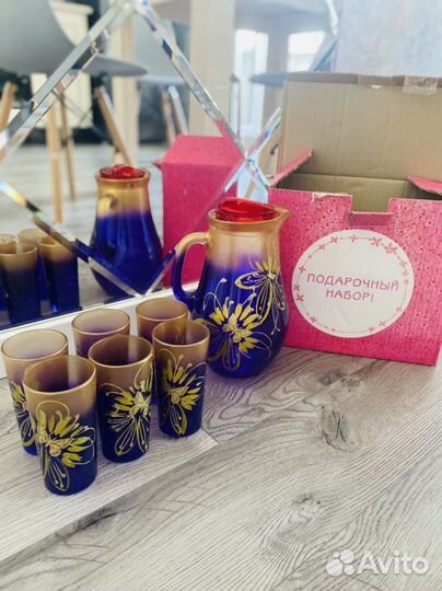 Графин со стаканами