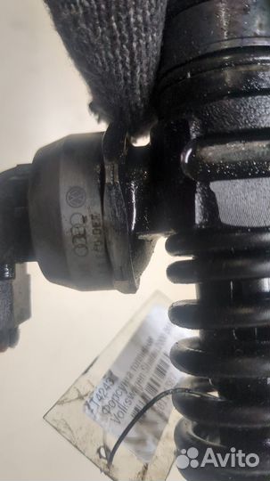 Форсунка топливная Volkswagen Sharan, 2006