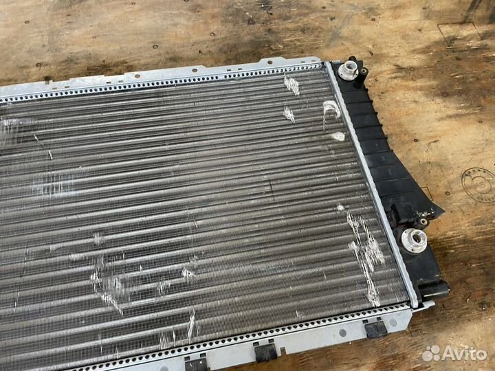 Радиатор охлаждения Audi 100 c4 45 кузов A6 c4
