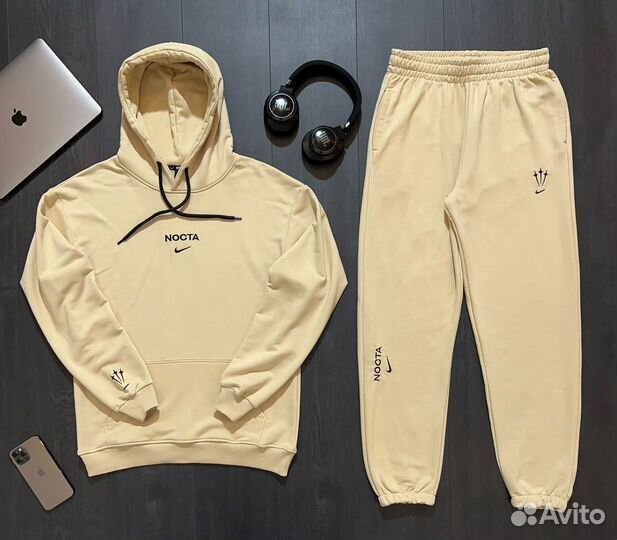 Спортивный костюм Nike