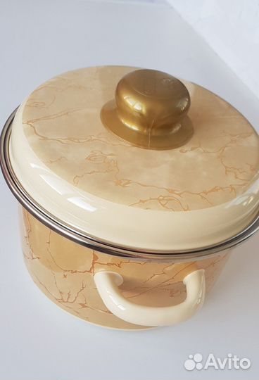 Кастрюля новая для всех типов плит