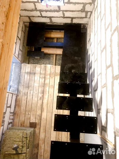 Лестница винтовая с монтажем