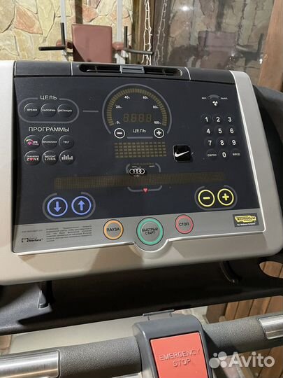 Беговая дорожка technogym run 900