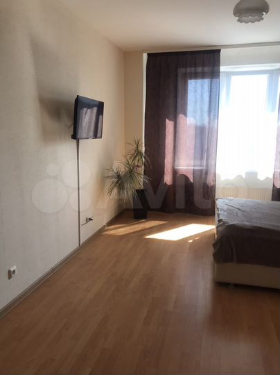 2-к. квартира, 63 м², 10/10 эт.