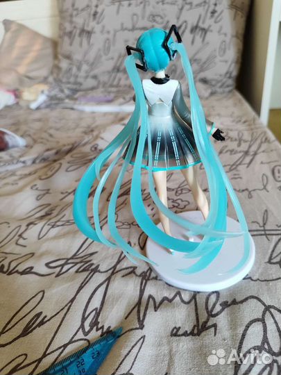 Фигурка Мику