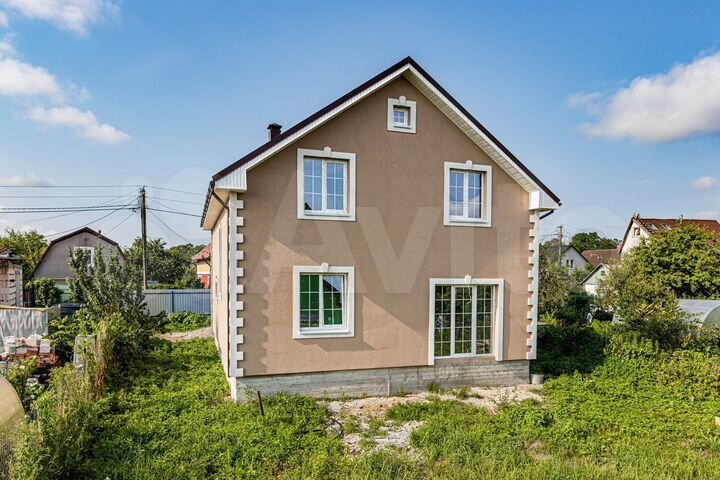 Дом 180 м² на участке 5,4 сот.