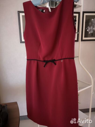 Платье L цвета бургунди
