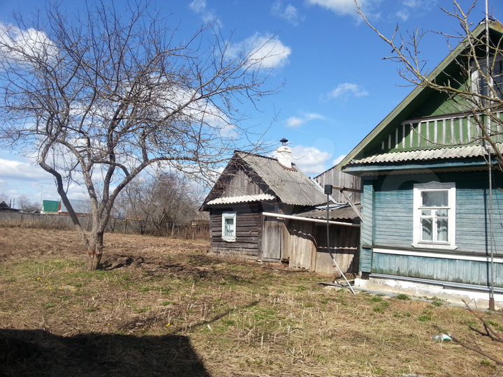 Дом 35 м² на участке 10 сот.