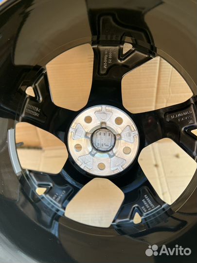 VW Tiguan Seat Ateca R19 оригинал 5FJ601025D