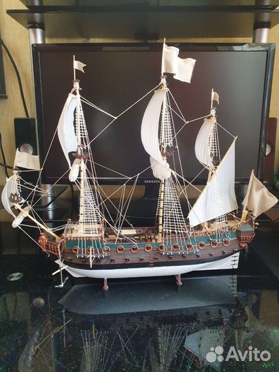 Корабль коллекционный