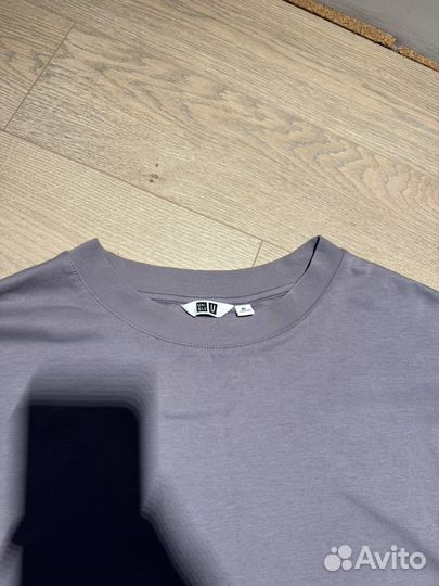 Футболка Uniqlo