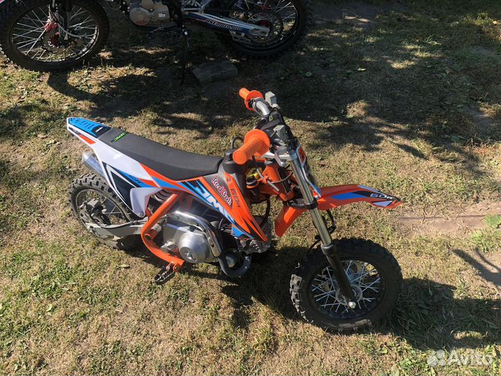 Детский кроссовый мотоцикл