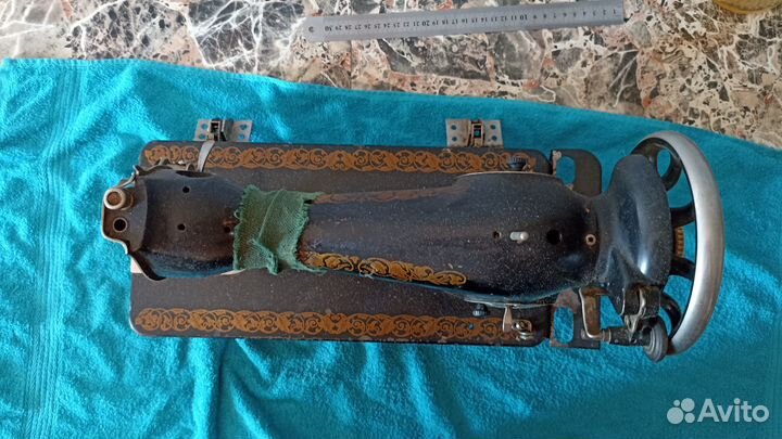 Швейная машинка СССР с крепежом